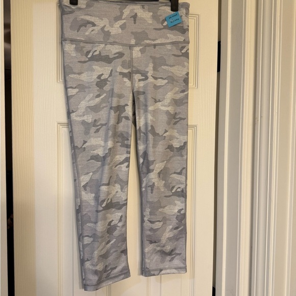 Gap Work Out Grey Camo Sports Bra And Matching Leggings Size S - Picture 7 of 10